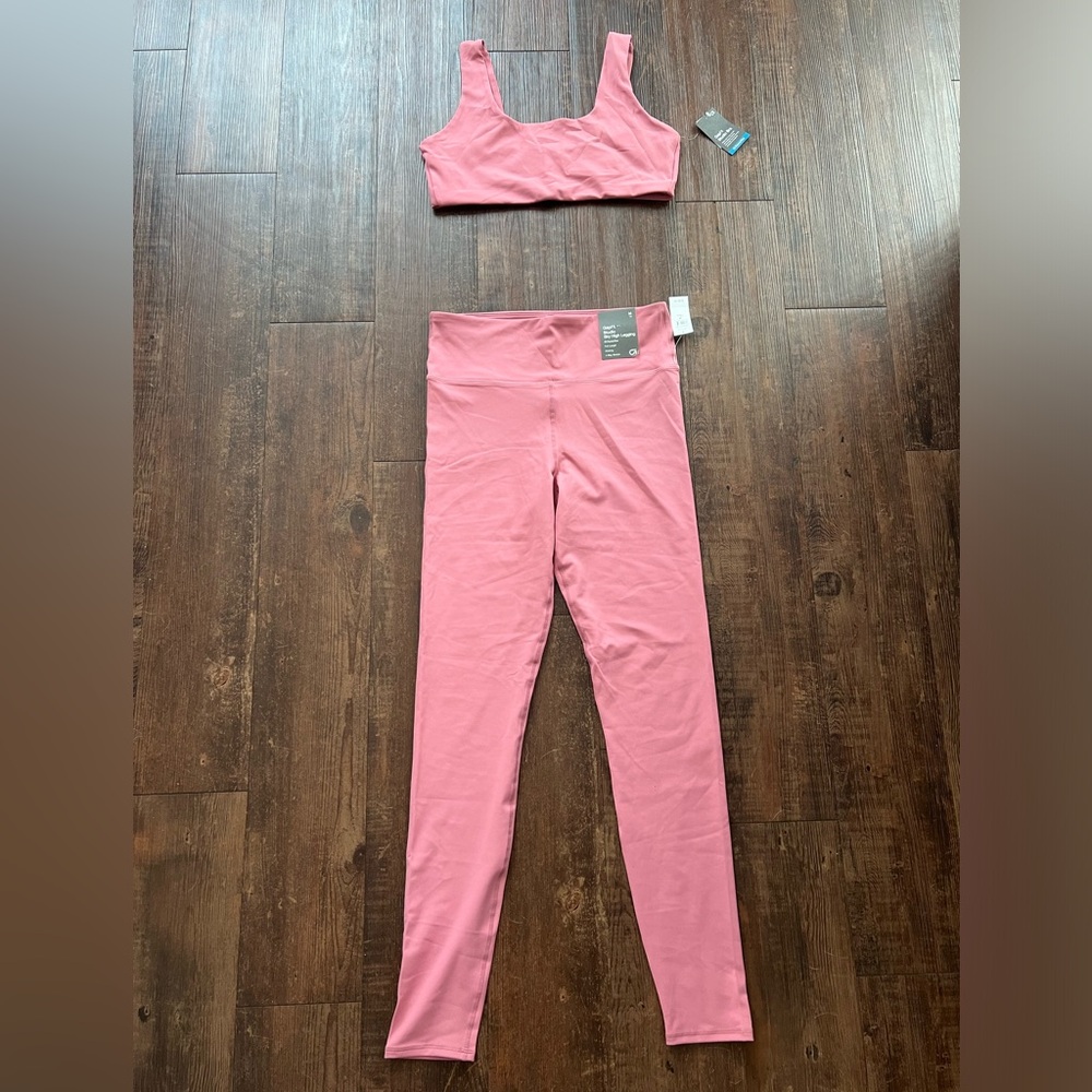 NWT Gapfit workout set